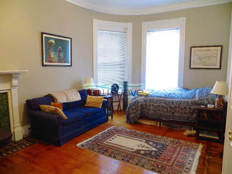 16 Cumberland St, Back Bay