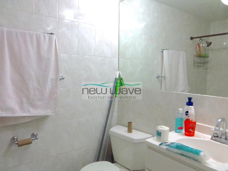 1 bed, 1 bath apartment for rent at 90 Warrenton St Unit 4, Theatre District — photo 4 of 7