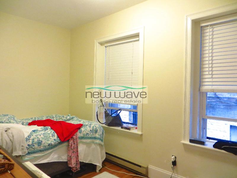 88 West Cedar St, Beacon Hill