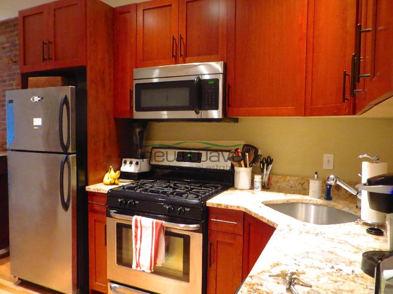 88 West Cedar St, Beacon Hill