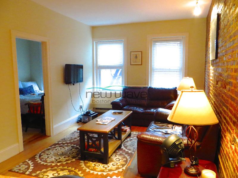 88 West Cedar St, Beacon Hill