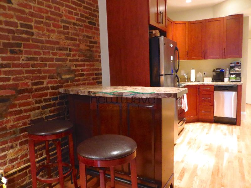 88 West Cedar St, Beacon Hill