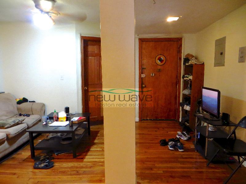 58 Queensberry St, Fenway