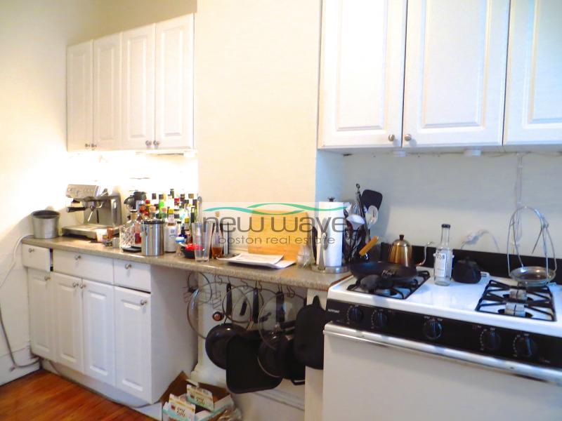 125 Myrtle St, Beacon Hill