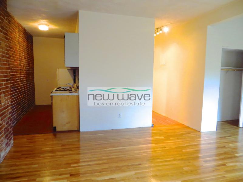 2 bed, 1 bath apartment for rent at 23 Worcester Sq Unit 4, South End — photo 2 of 18