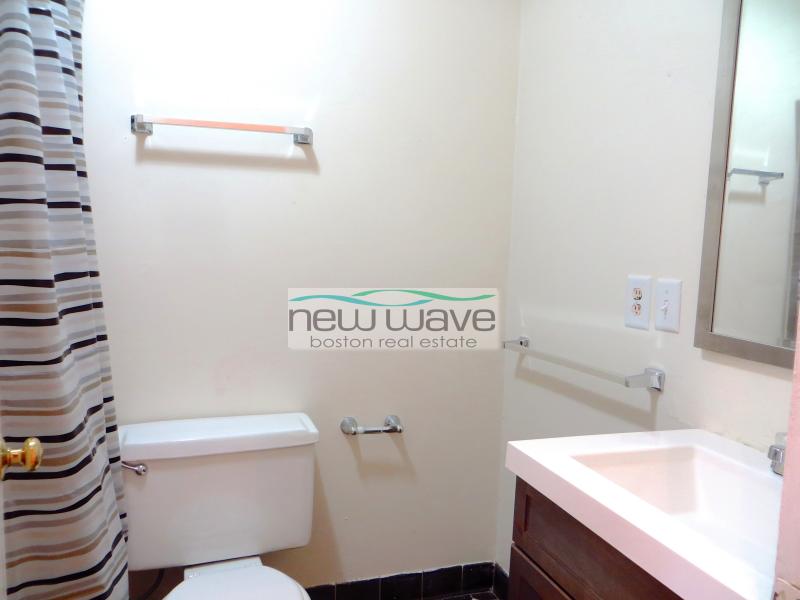 2 bed, 1 bath apartment for rent at 23 Worcester Sq Unit 4, South End — photo 4 of 18
