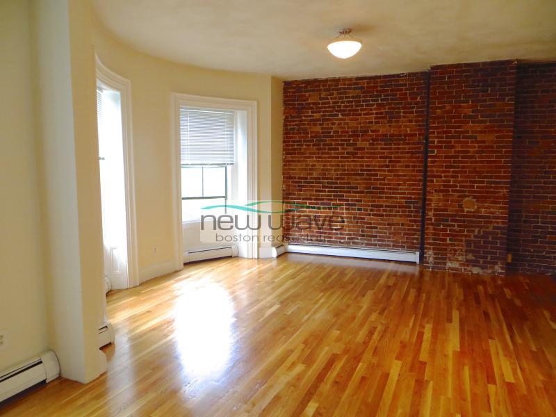2 bed, 1 bath apartment for rent at 23 Worcester Sq Unit 4, South End