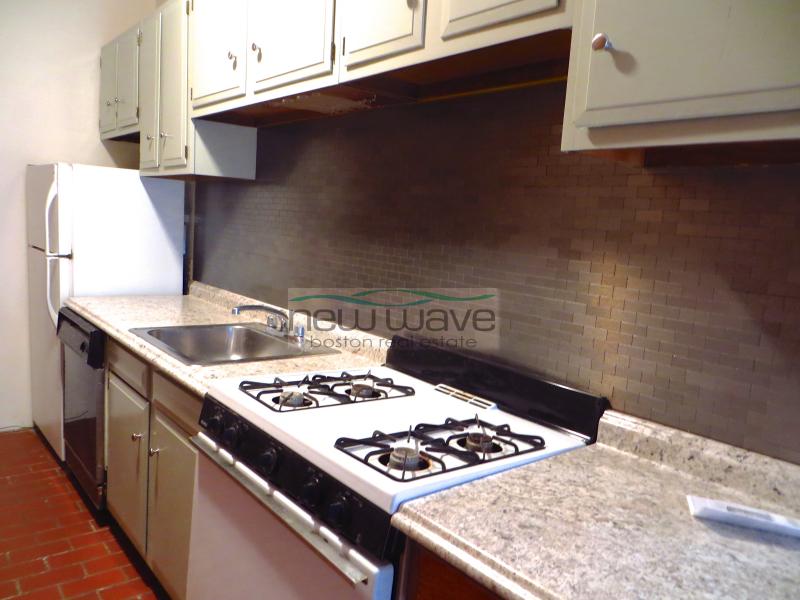2 bed, 1 bath apartment for rent at 23 Worcester Sq Unit 4, South End — photo 7 of 18
