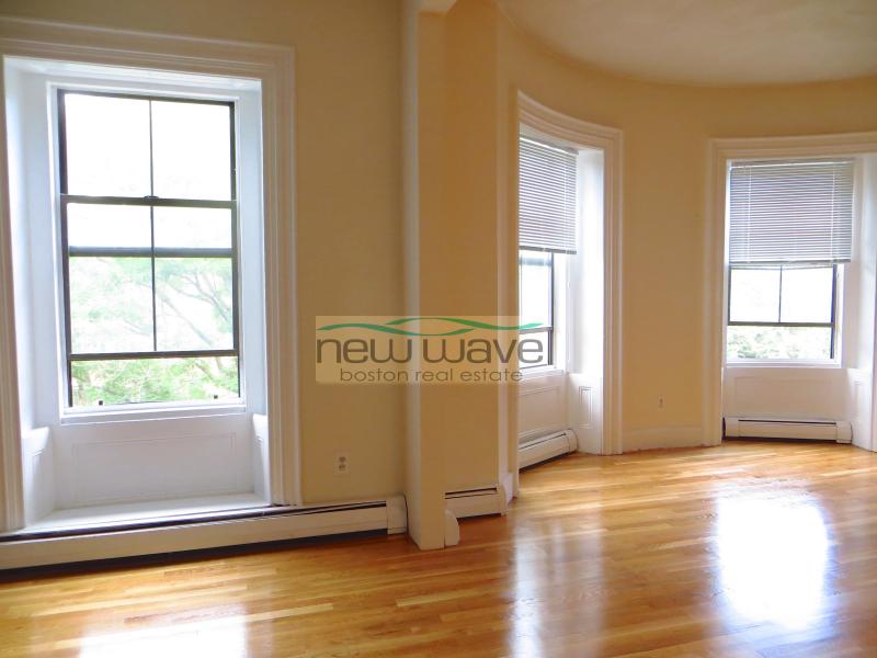 2 bed, 1 bath apartment for rent at 23 Worcester Sq Unit 4, South End — photo 12 of 18