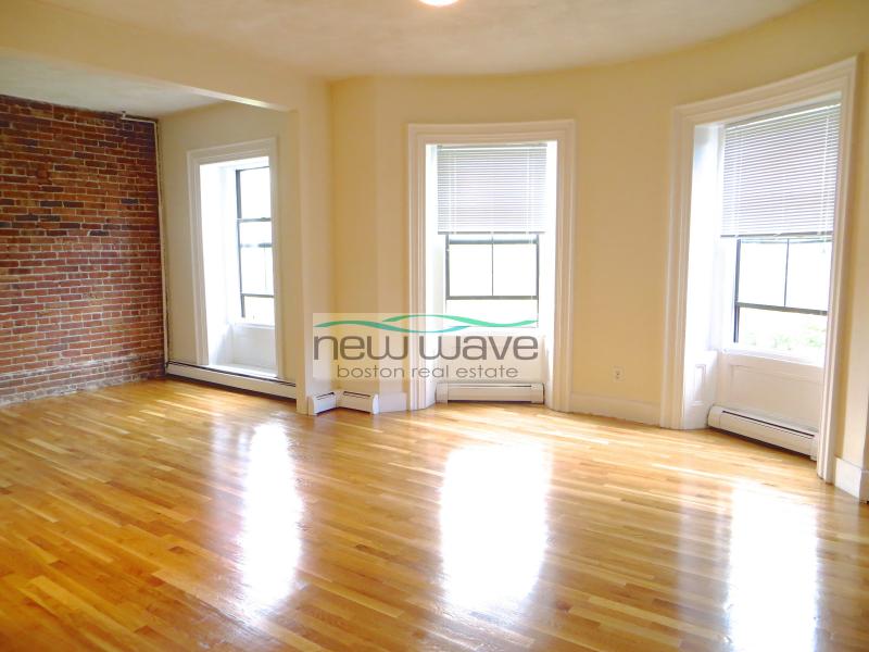 2 bed, 1 bath apartment for rent at 23 Worcester Sq Unit 4, South End — photo 14 of 18