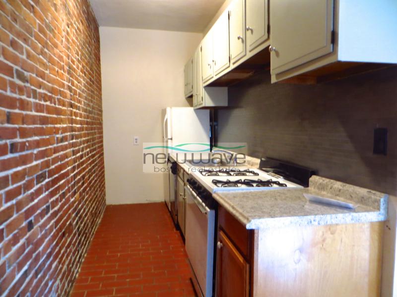 2 bed, 1 bath apartment for rent at 23 Worcester Sq Unit 4, South End — photo 16 of 18