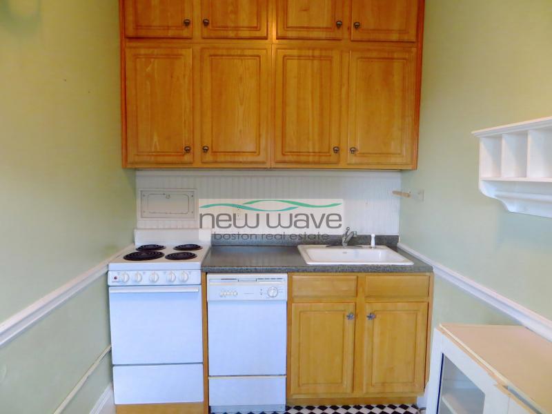 1091 Boylston St, Fenway