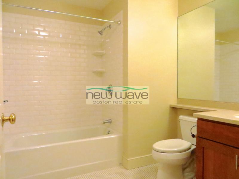 1 bed, 1 bath apartment for rent at 404 Marlborough St Unit 1, Back Bay — photo 3 of 16