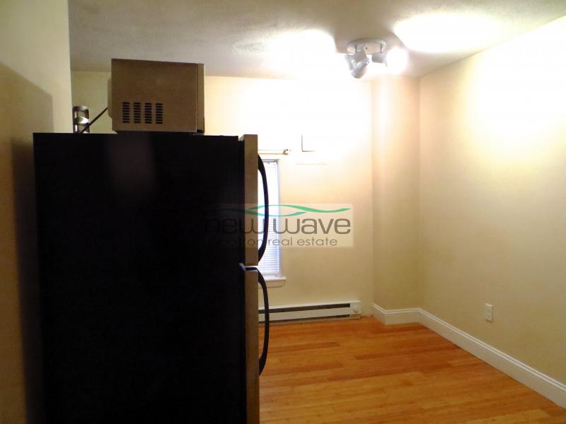 2 bed, 1 bath apartment for rent at 20 Bartlett Pl Unit 3, North End