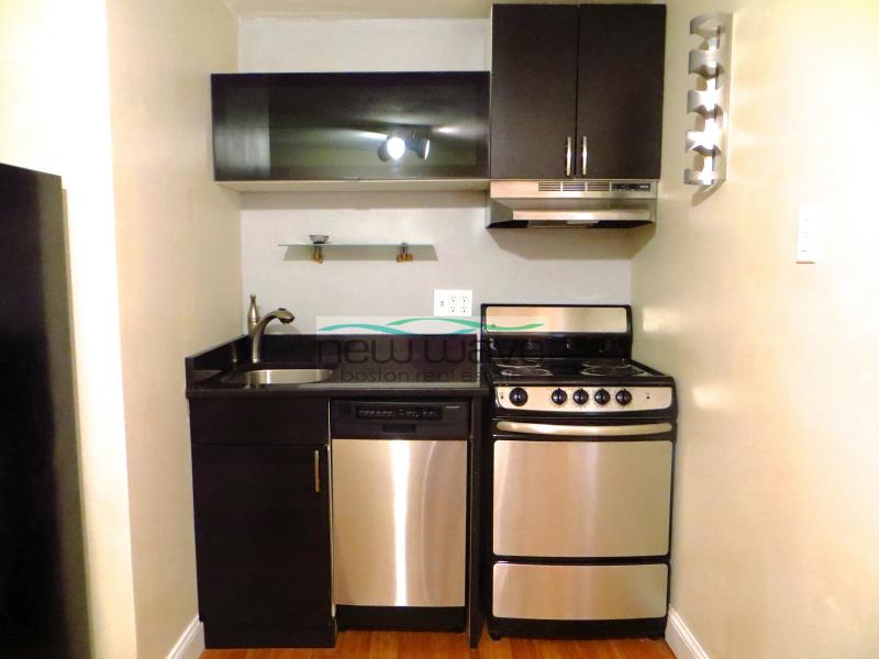 2 bed, 1 bath apartment for rent at 20 Bartlett Pl Unit 3, North End — photo 5 of 11