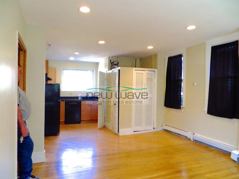 149 Endicott St, North End