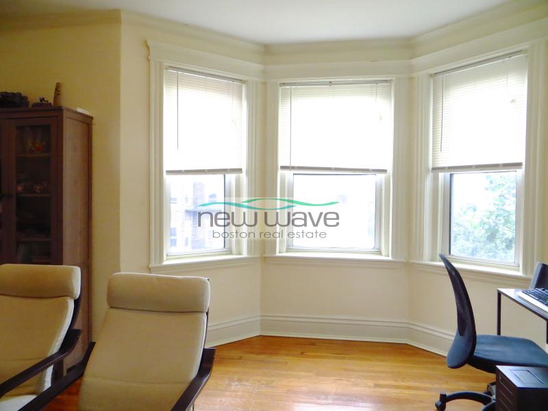 98 Queensberry St, Fenway