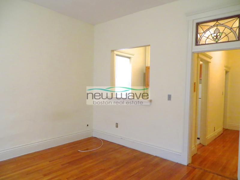 98 Queensberry St, Fenway