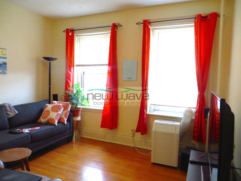 32 Queensberry St, Fenway