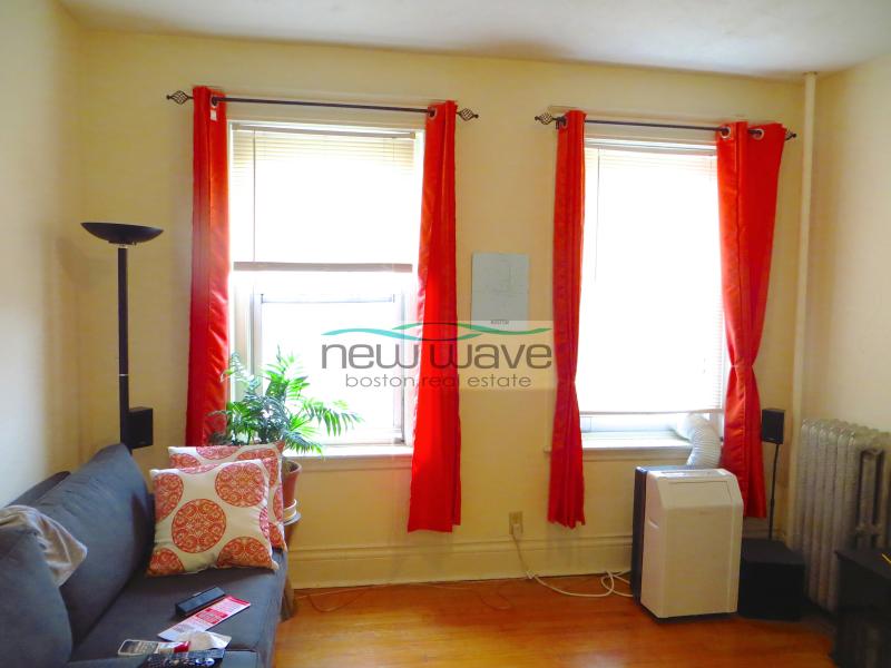 32 Queensberry St, Fenway