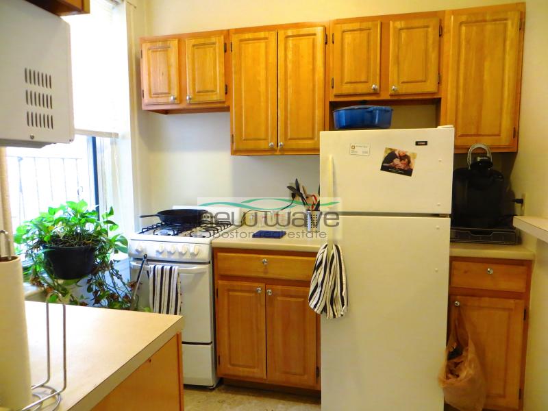 32 Queensberry St, Fenway