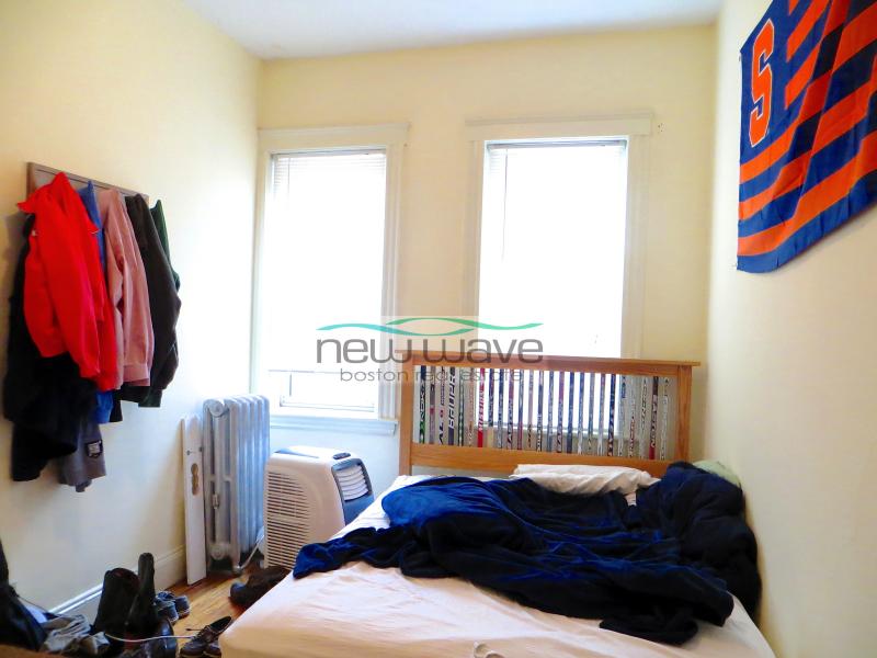 124 Peterborough St, Fenway