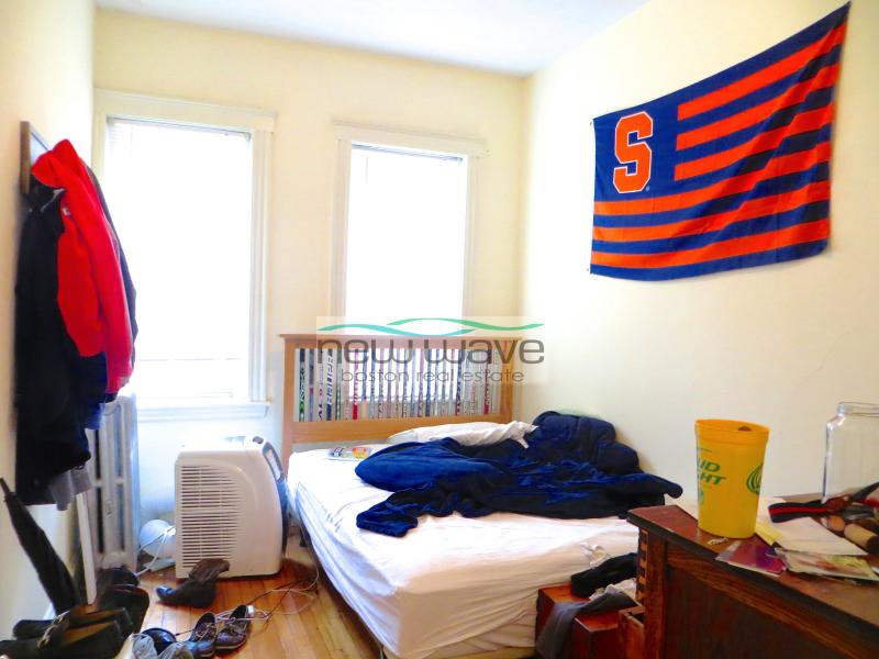 124 Peterborough St, Fenway