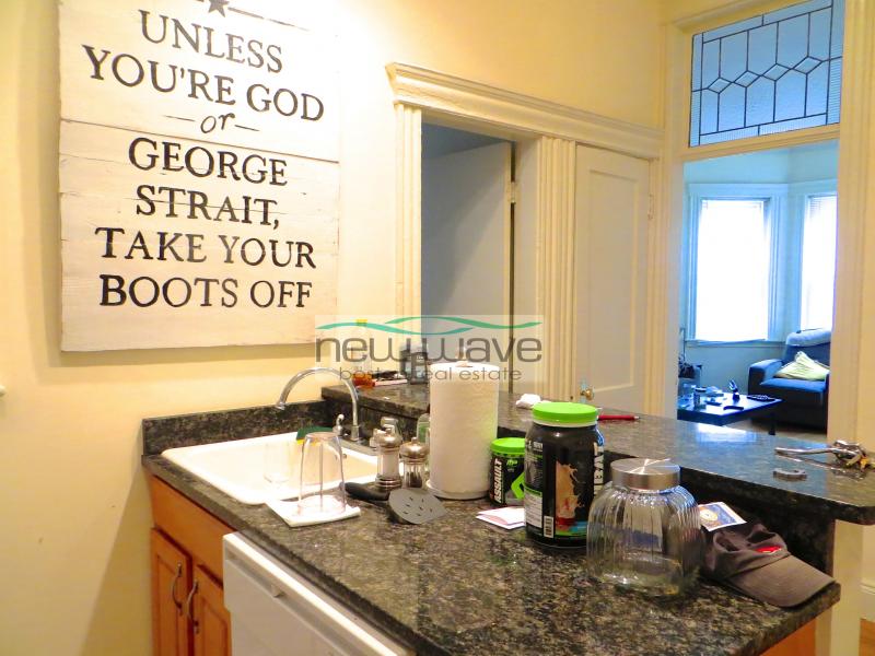 124 Peterborough St, Fenway