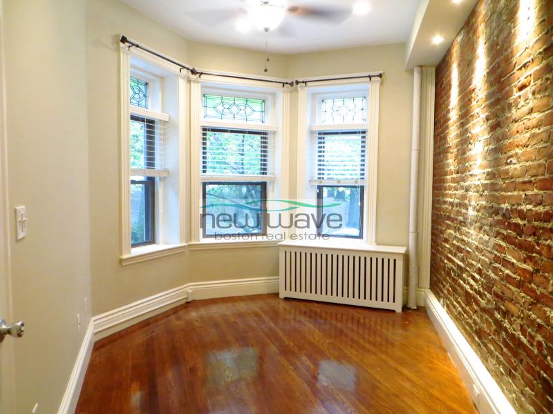 56 Charlesgate East, Fenway