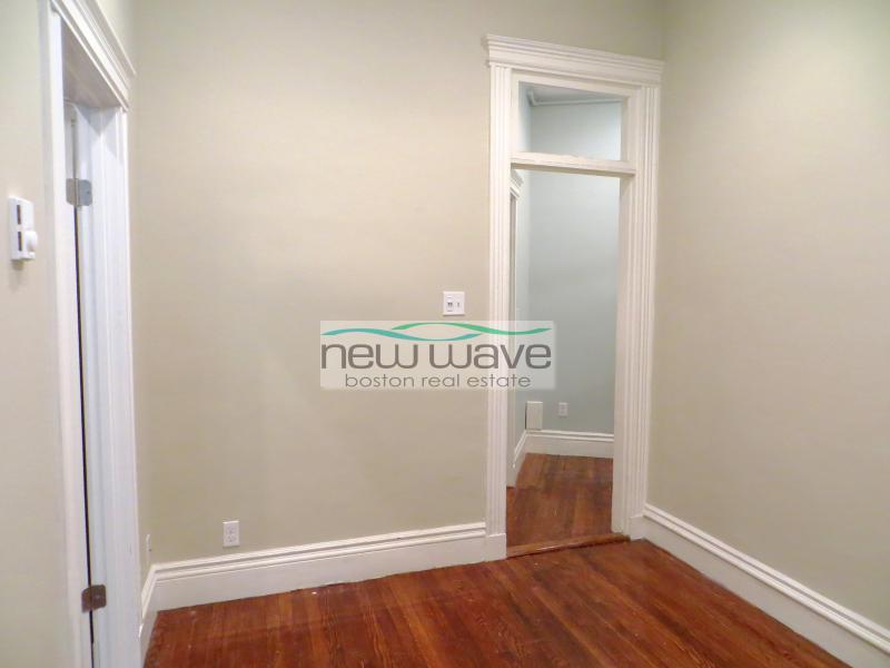 56 Charlesgate East, Fenway