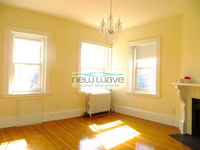 95 Mount Vernon St, Beacon Hill