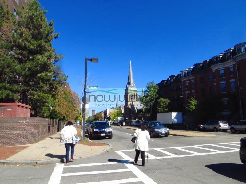 2 bed, 1 bath apartment for rent at 765 Tremont St Unit 1, South End