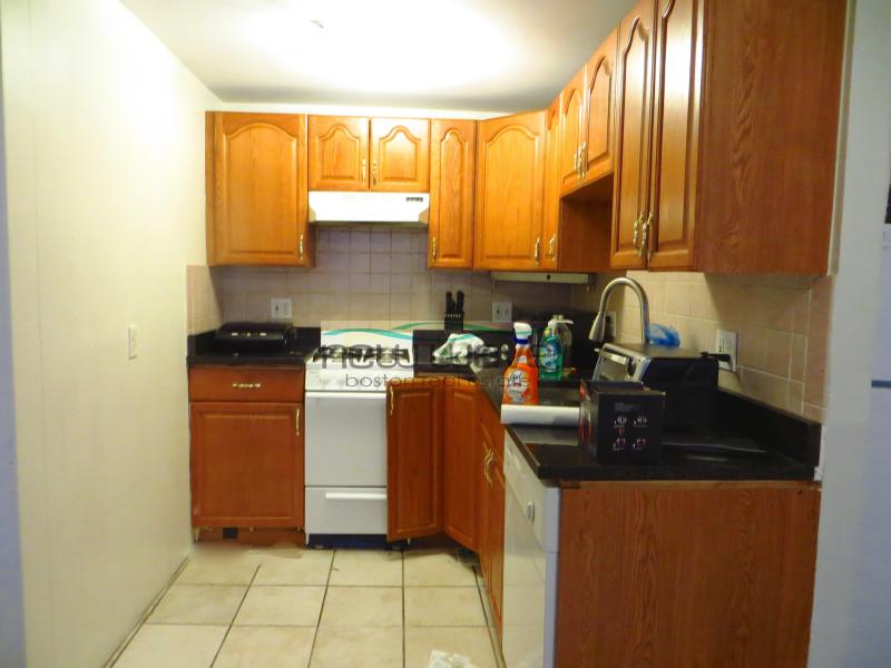 56 Queensberry St, Fenway