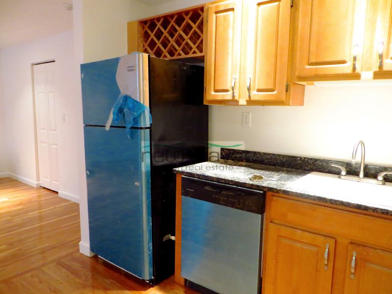 100 Jersey St, South End