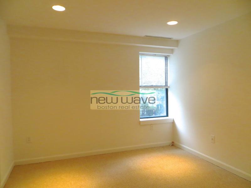 100 Jersey St, South End