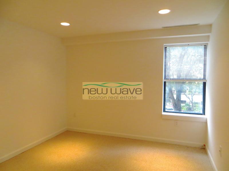 100 Jersey St, South End