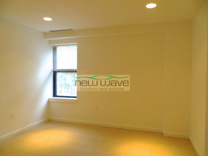 100 Jersey St, South End