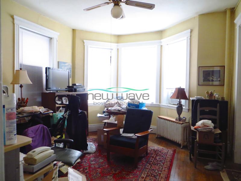 105 Queensberry St, Fenway