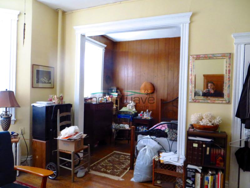 105 Queensberry St, Fenway