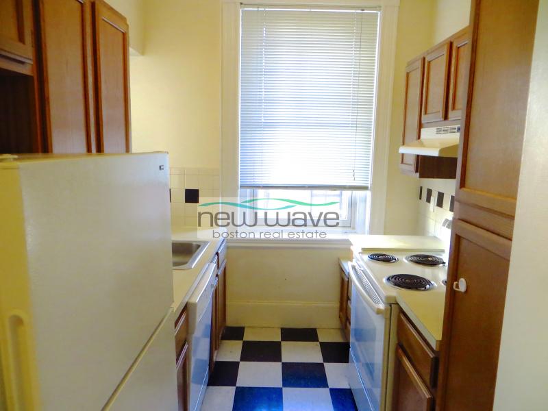 1 bed, 1 bath apartment for rent at 706 Huntington Ave Unit 101, Mission Hill — photo 10 of 12