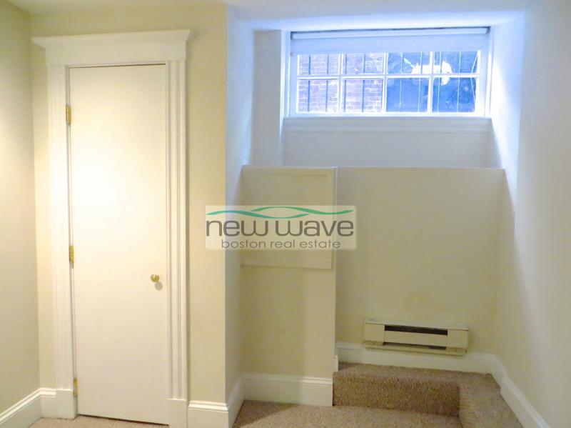 16 Cedar Lane Way, Beacon Hill