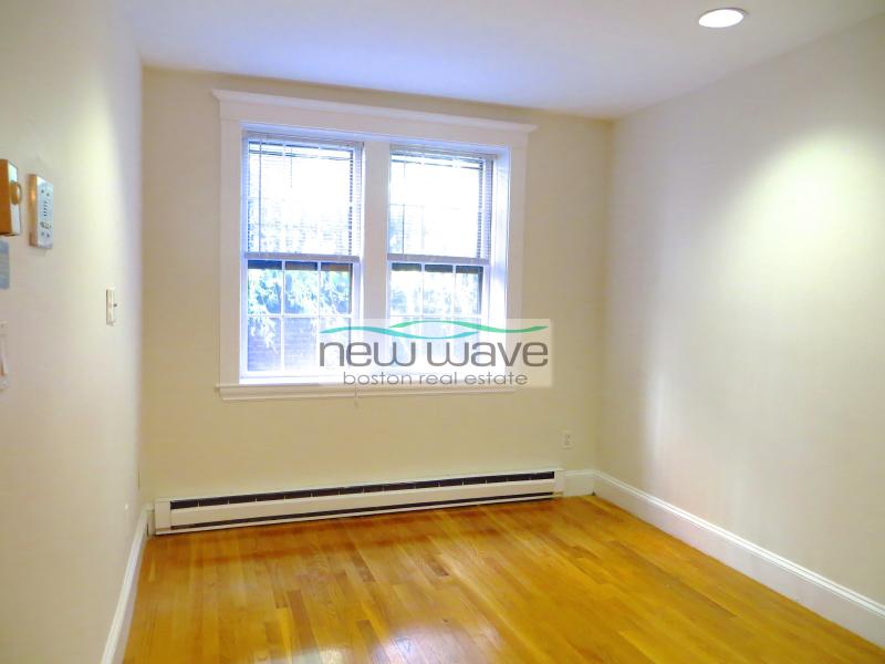 16 Cedar Lane Way, Beacon Hill