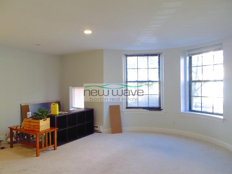 166 Saint Botolph St, Back Bay