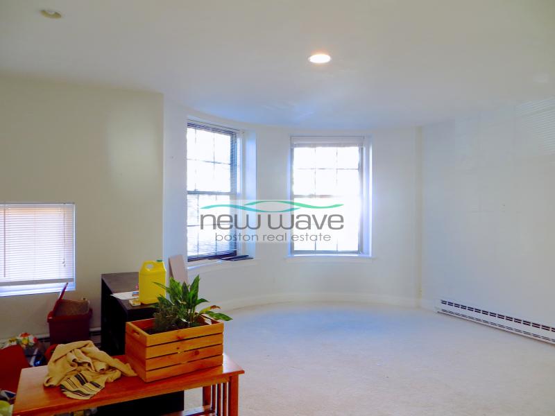 166 Saint Botolph St, Back Bay