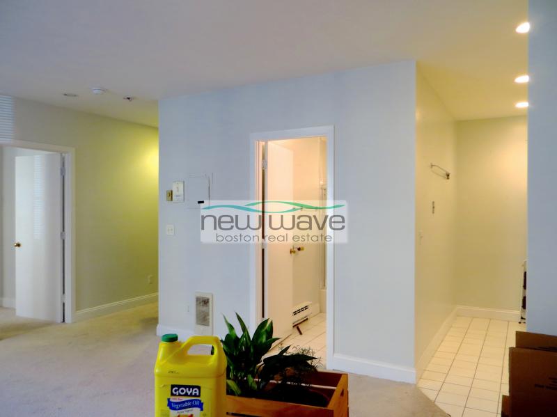 166 Saint Botolph St, Back Bay