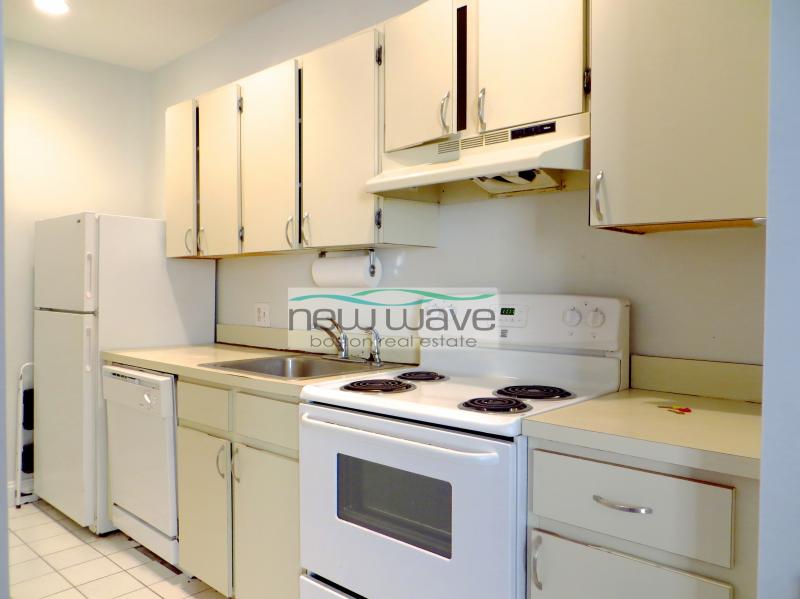 166 Saint Botolph St, Back Bay