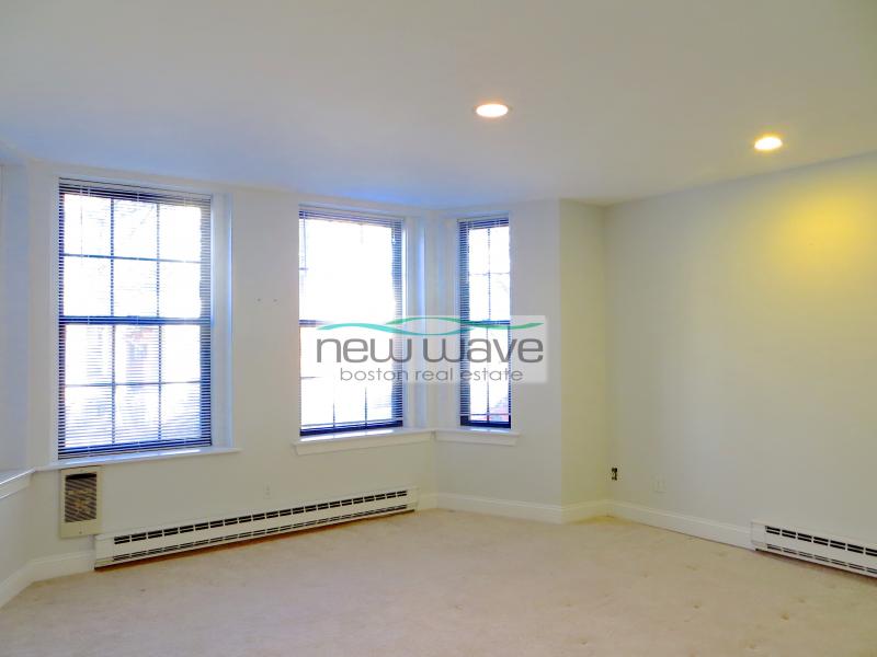 166 Saint Botolph St, Back Bay