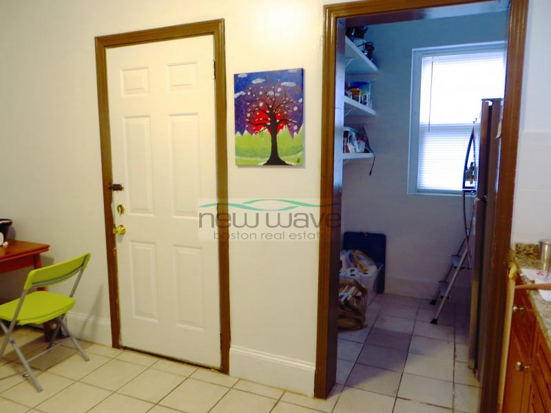 4 bed, 1 bath apartment for rent at 4 1/2 Centre St Unit 3, Mission Hill — photo 8 of 10