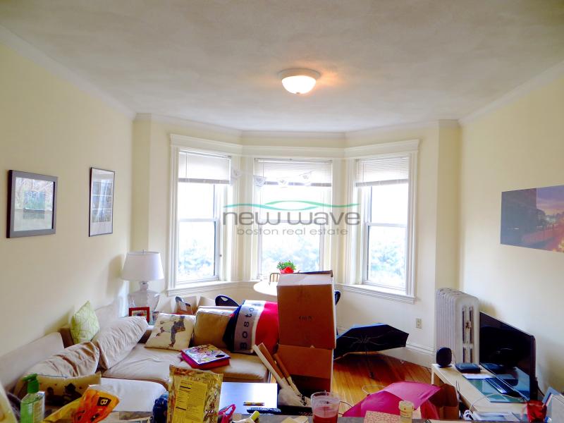 109 Queensberry St, Fenway