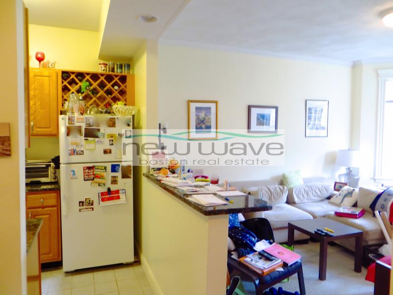 109 Queensberry St, Fenway